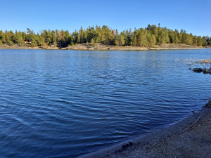 Motaleffin rantaa vastapäätä